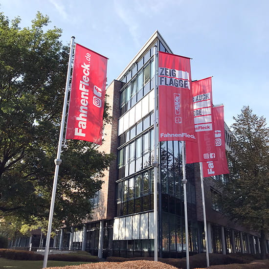 Außenansicht des neuen Hauptsitzes von FahnenFleck in Hamburg
